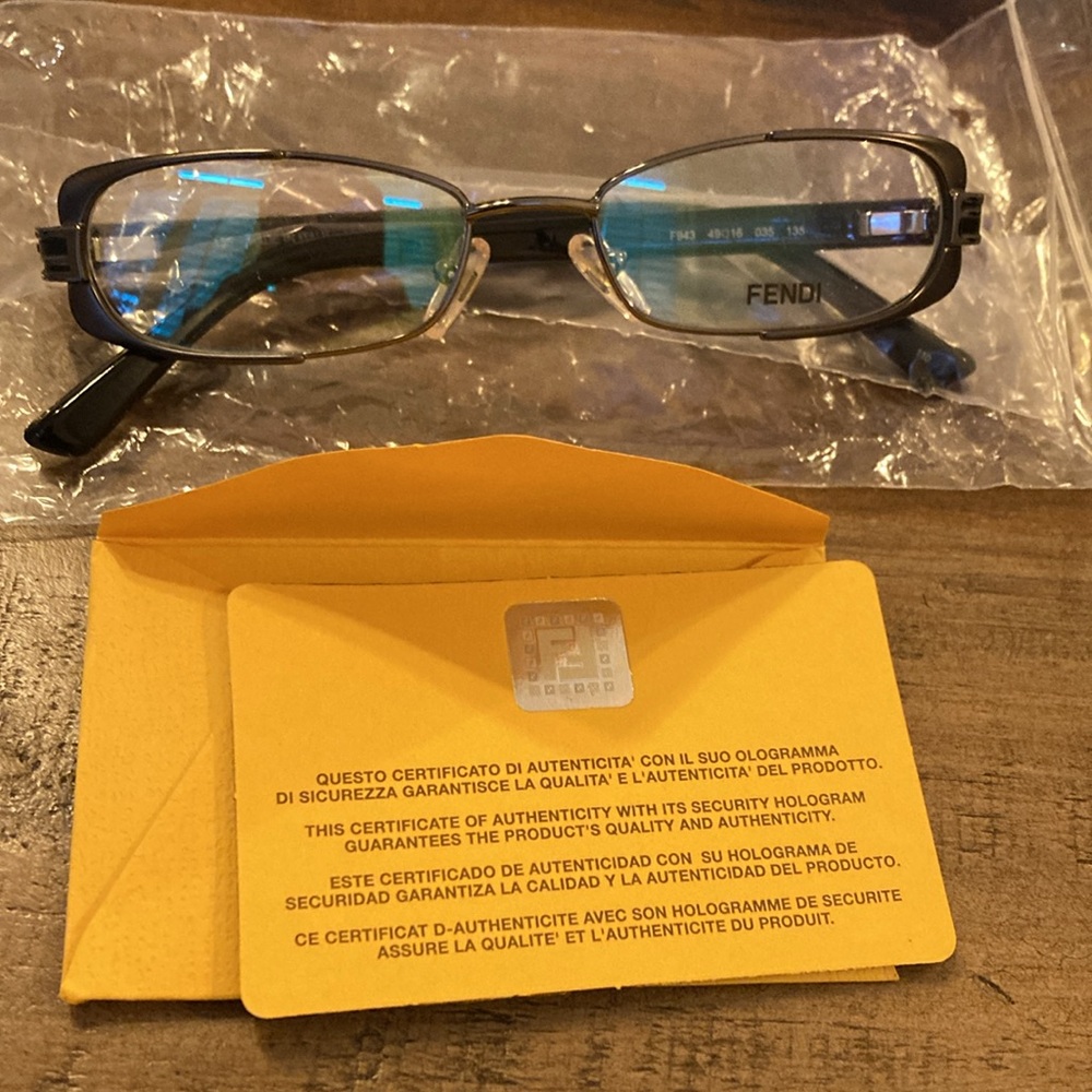 Fendi Eyeglasses Frame with Certificate of Authenticity F943 Unisex